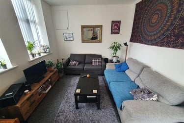 2 bed flat, Moira Street, Adamstown, Cardiff, CF240EQ - Image 1